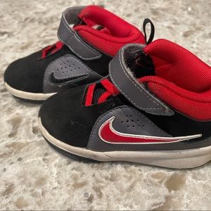 Nike boy shoes